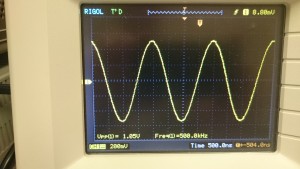 FY3200S 500KHz 1V Sine